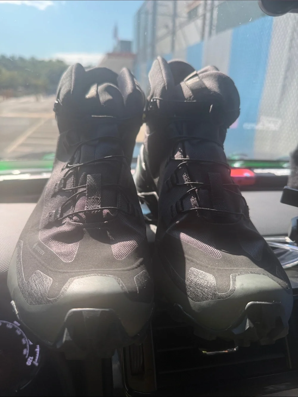 Salomon Men's Black Trail Boots with Gray Accents